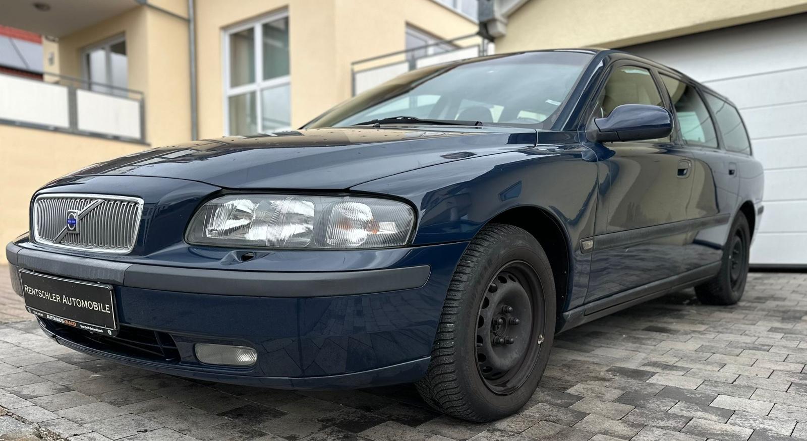 Volvo V70 2.4