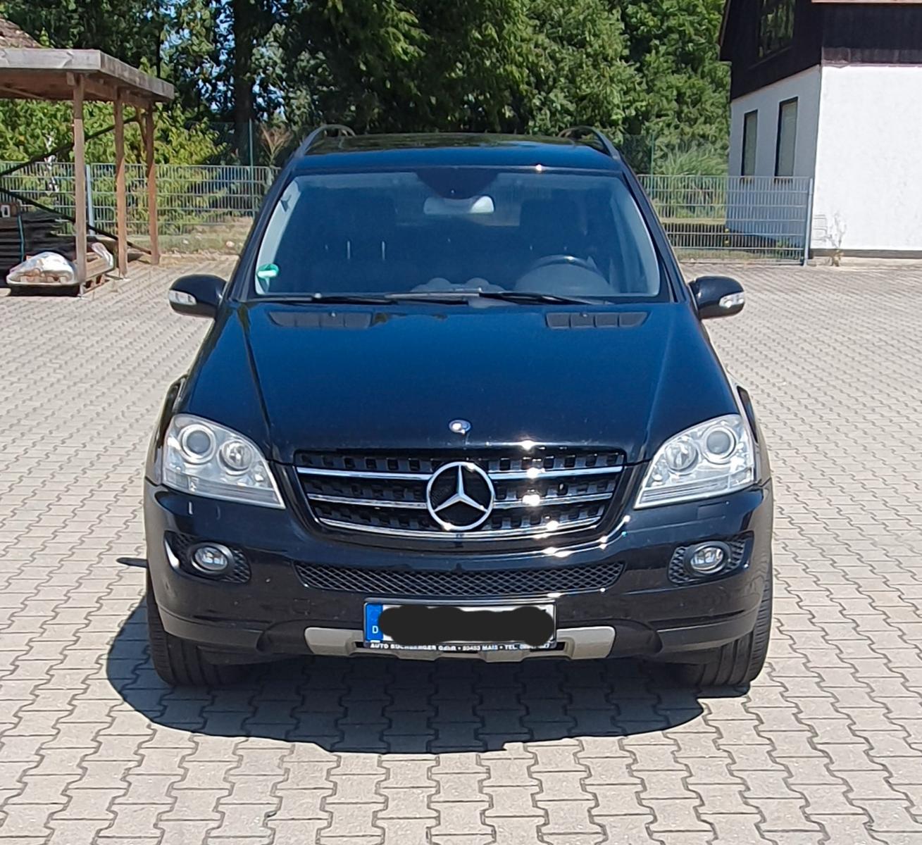 Mercedes-Benz ML 320