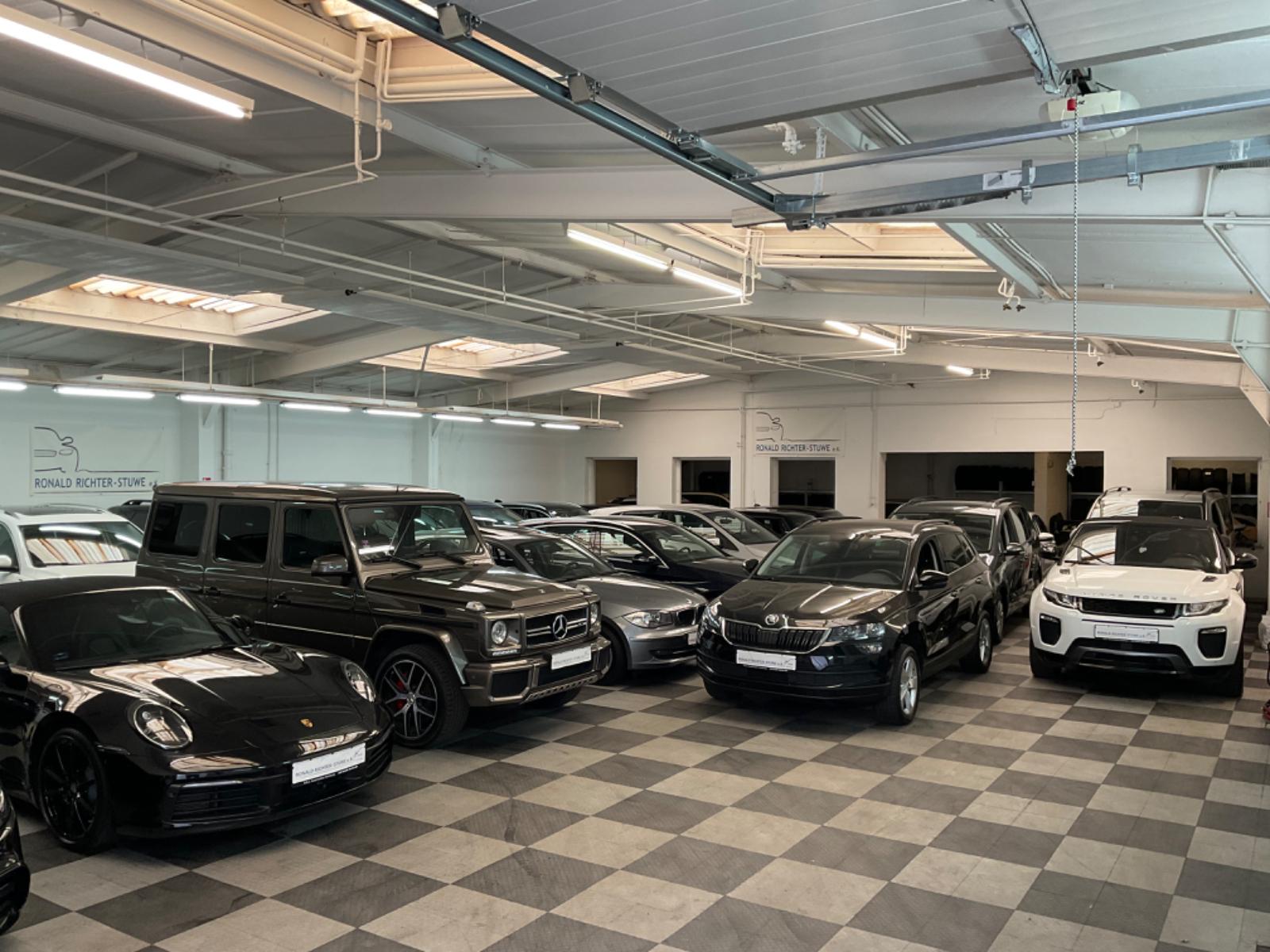 showroom-image-bottom