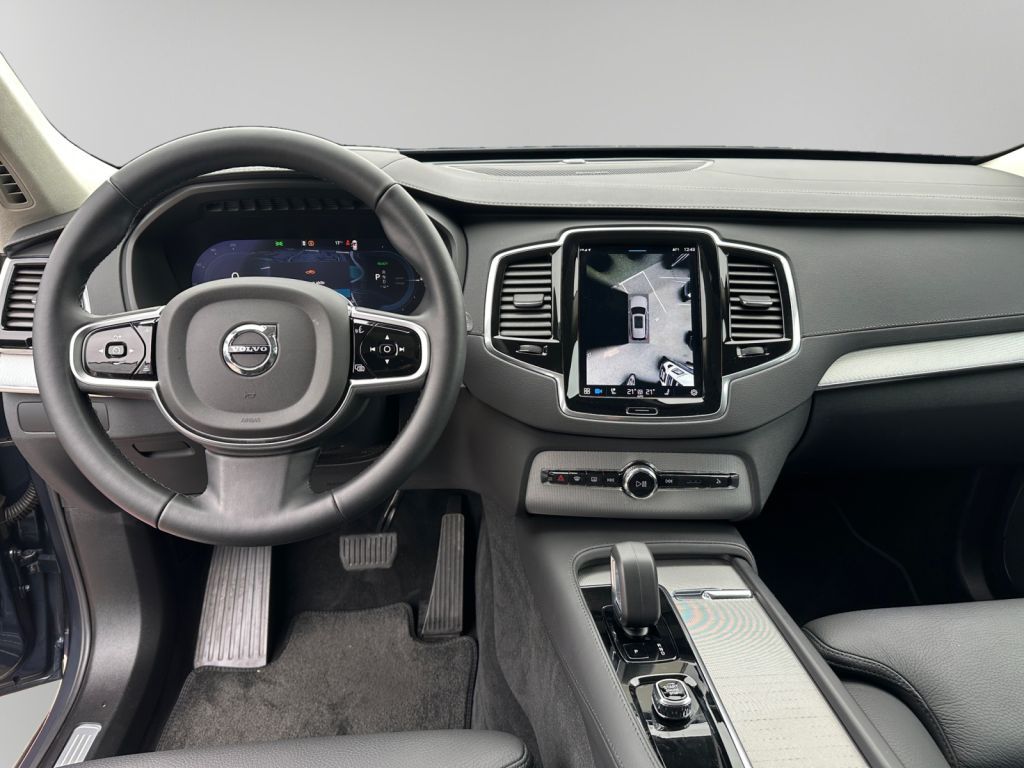 VOLVO XC90 T8 AWD Plug-in Hybrid Ultra Dark 360° AHK s VOLVO XC90 T8 AWD Plug-in Hybrid Ultra Dark 360° AHK s
