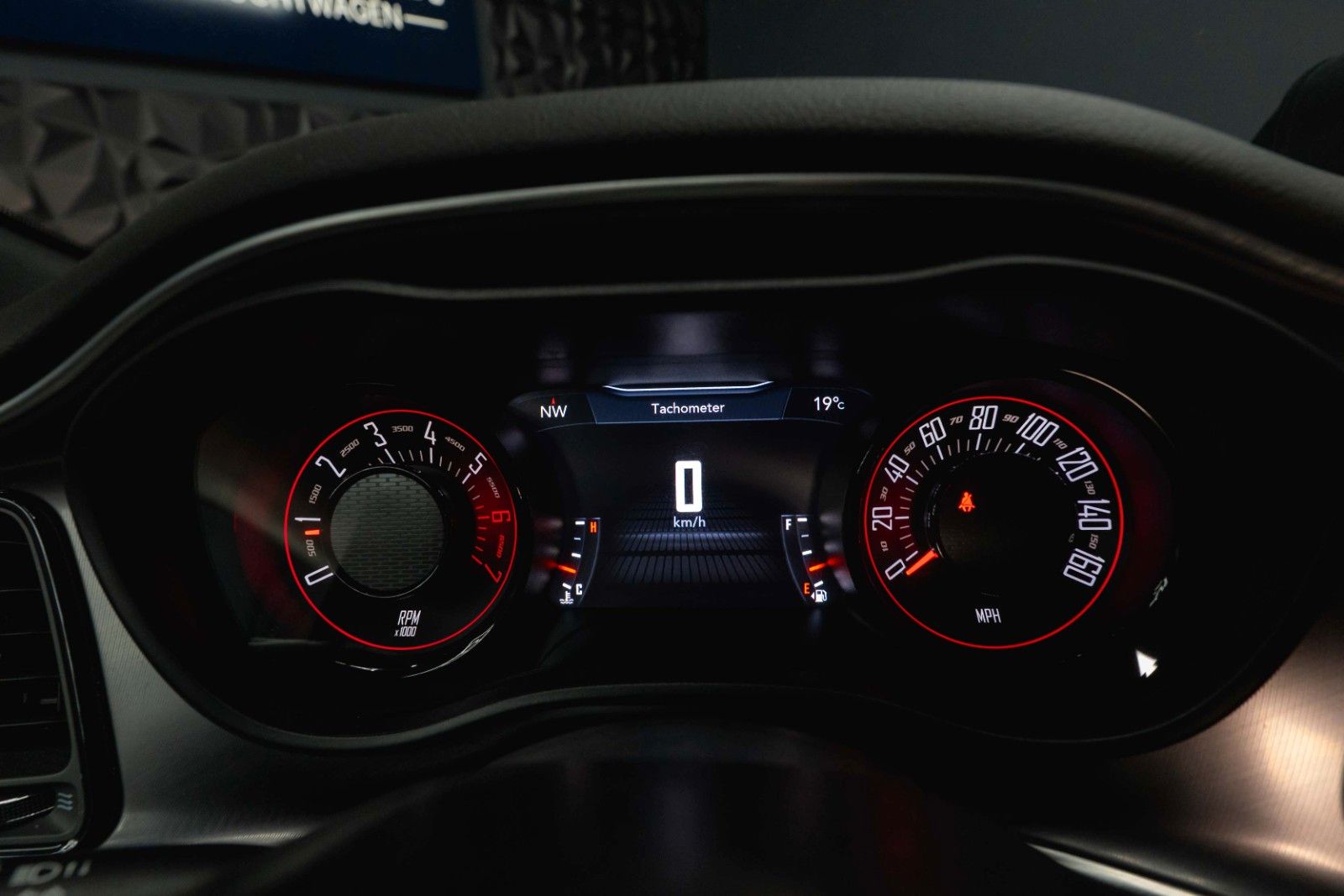 Fahrzeugabbildung Dodge Challenger 5.7 V8 R/T SRT Performance 6-Gang 19%