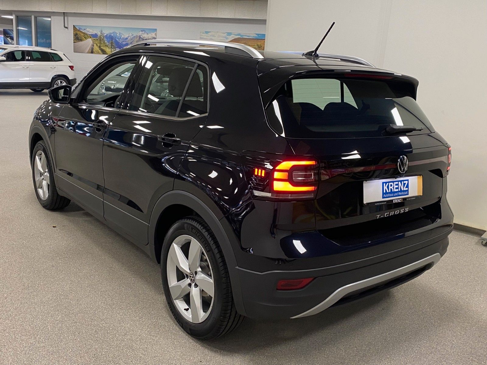 Fahrzeugabbildung Volkswagen T-CROSS 1.0 TSI OPF STYLE+KAMERA+ACC+SITZHEIZUNG