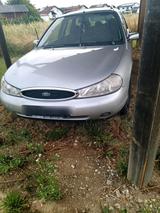 Ford Mondeo Baujahr 1999 - Ford Mondeo aus 1999: Kombi