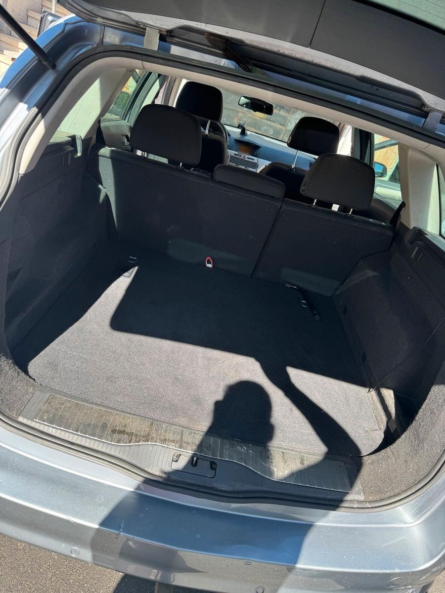 Opel Astra 2008 — photo 7