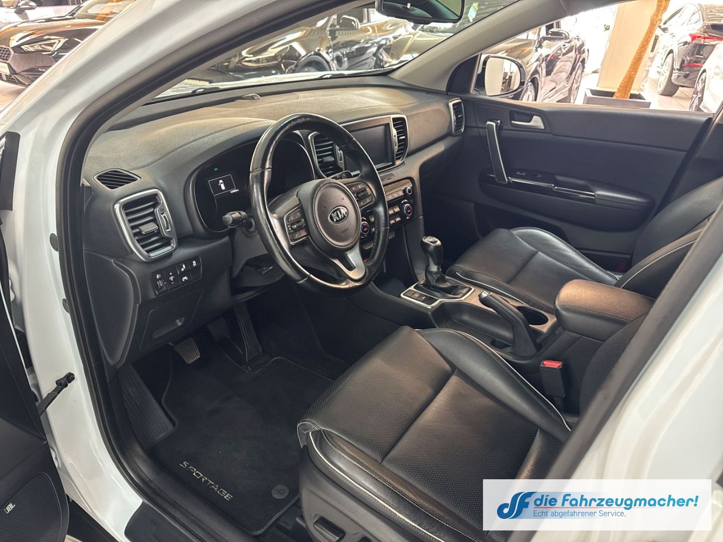 Fahrzeugabbildung Kia Sportage Dream Team 2WD Navi Leder Soundsystem M