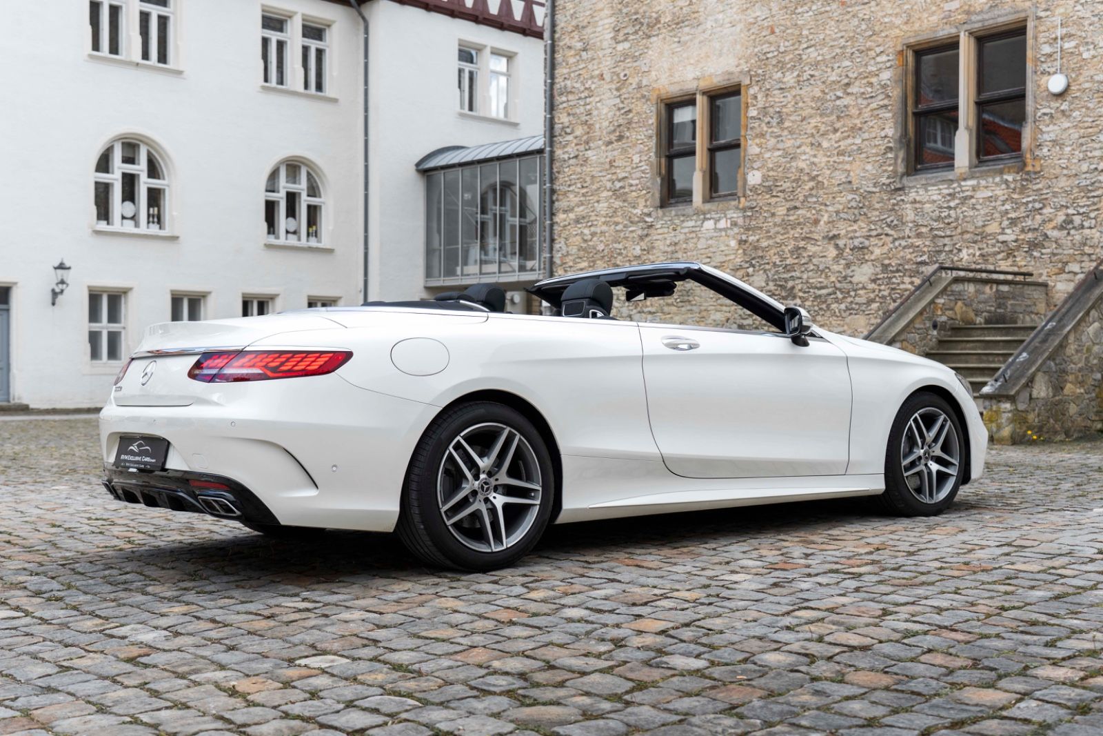 Fahrzeugabbildung Mercedes-Benz S 560 CABRIOLET BURMESTER 360° ACC MASSAGE LED