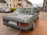 Mercedes-Benz 190E - Mercedes-Benz 190 aus 1987: 190e