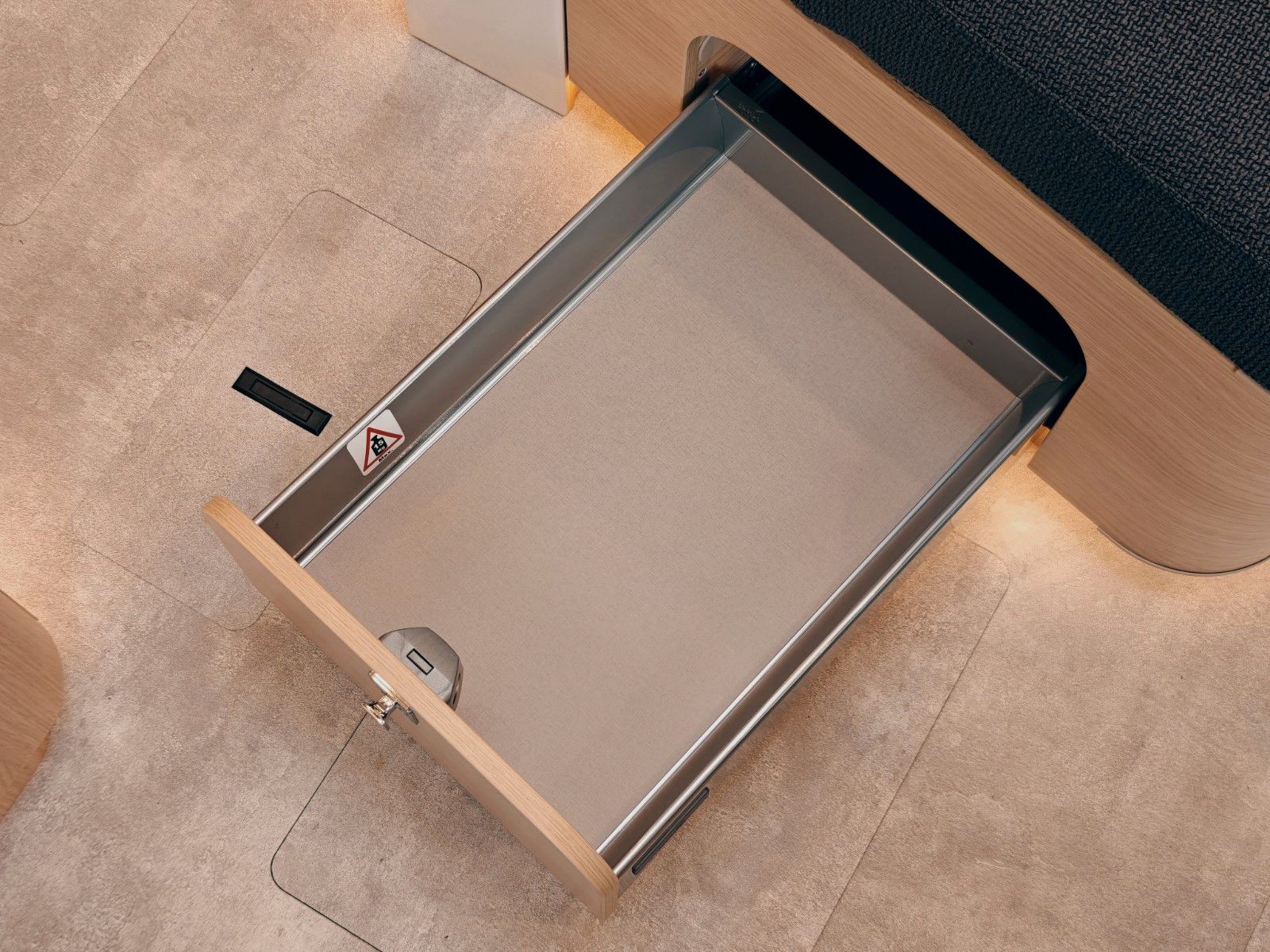 Fahrzeugabbildung HYMER / ERIBA / HYMERCAR B-KLASSE ML I 790 BLACKLINE