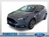 Ford Focus 2.0i ST Bi-Xenon ParkPilot Recaro WinterPa - Ford Focus mit Benzin-Antrieb: Limousine, 2.0