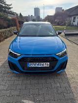 Audi A1 40 TFSI S tronic Sportback - - Audi A1: Blau