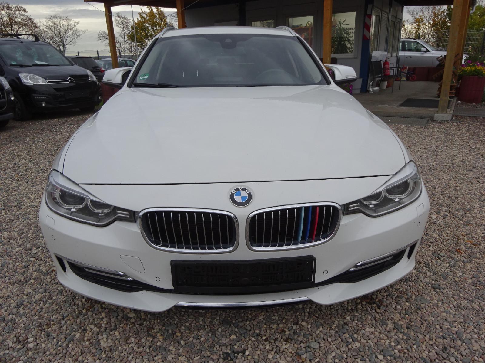 BMW 318 2014 — rear view