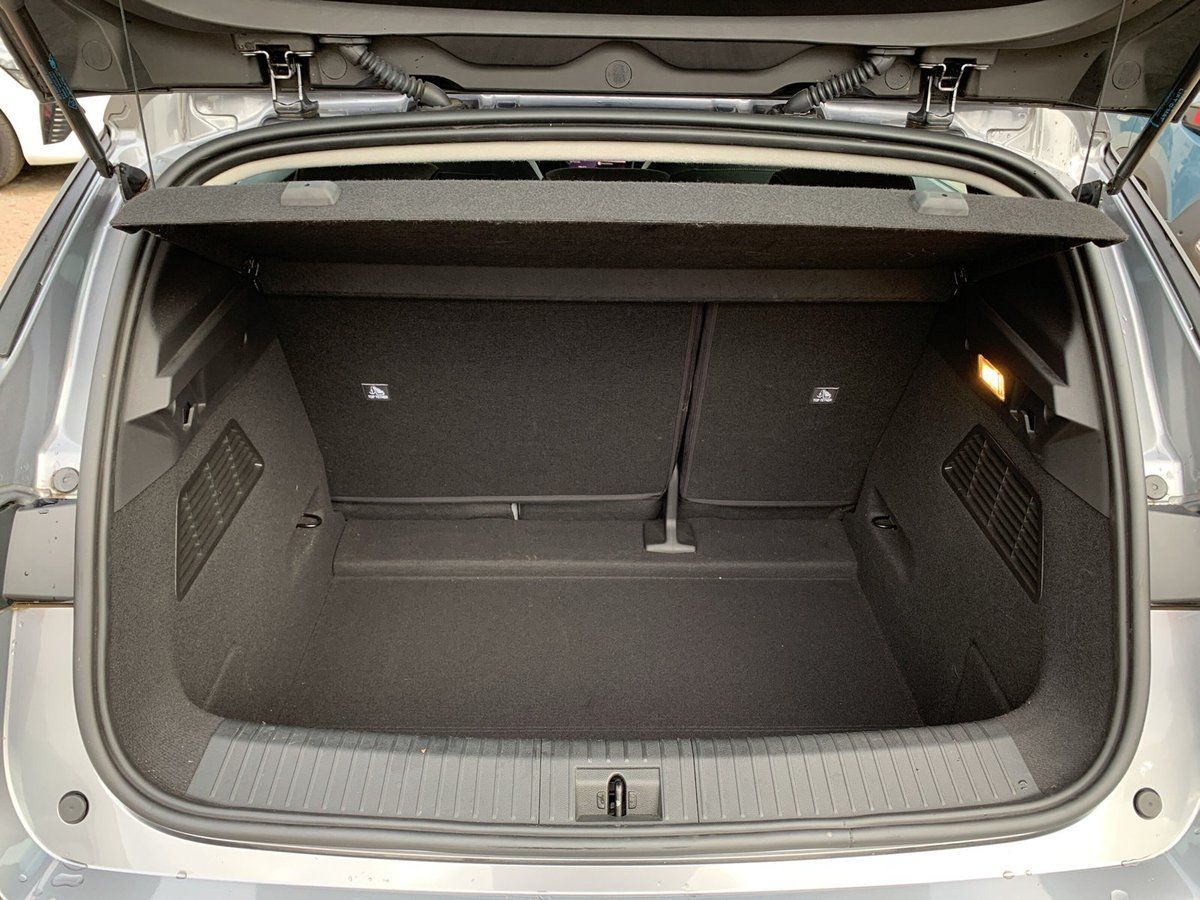 Renault Megane E-TECH - Bild 12