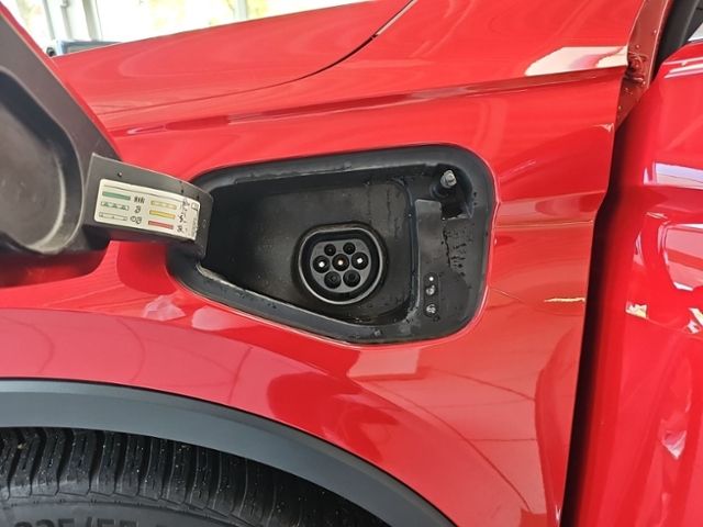 Fahrzeugabbildung Volkswagen Tiguan 1.4 eHybrid DSG Elegance LED-MATRIX AHK N