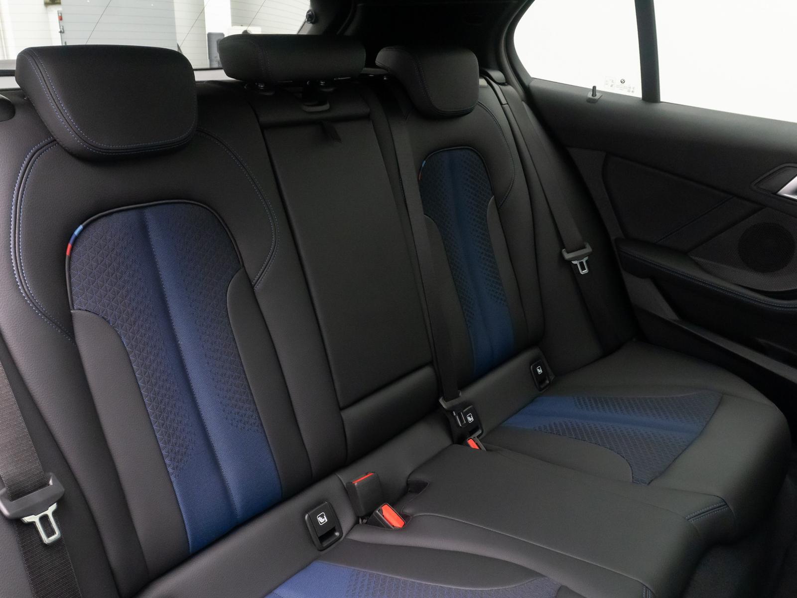 BMW 118 i M Sport HiFi Kamera DAB Panorama Komfort, миниатюра 28