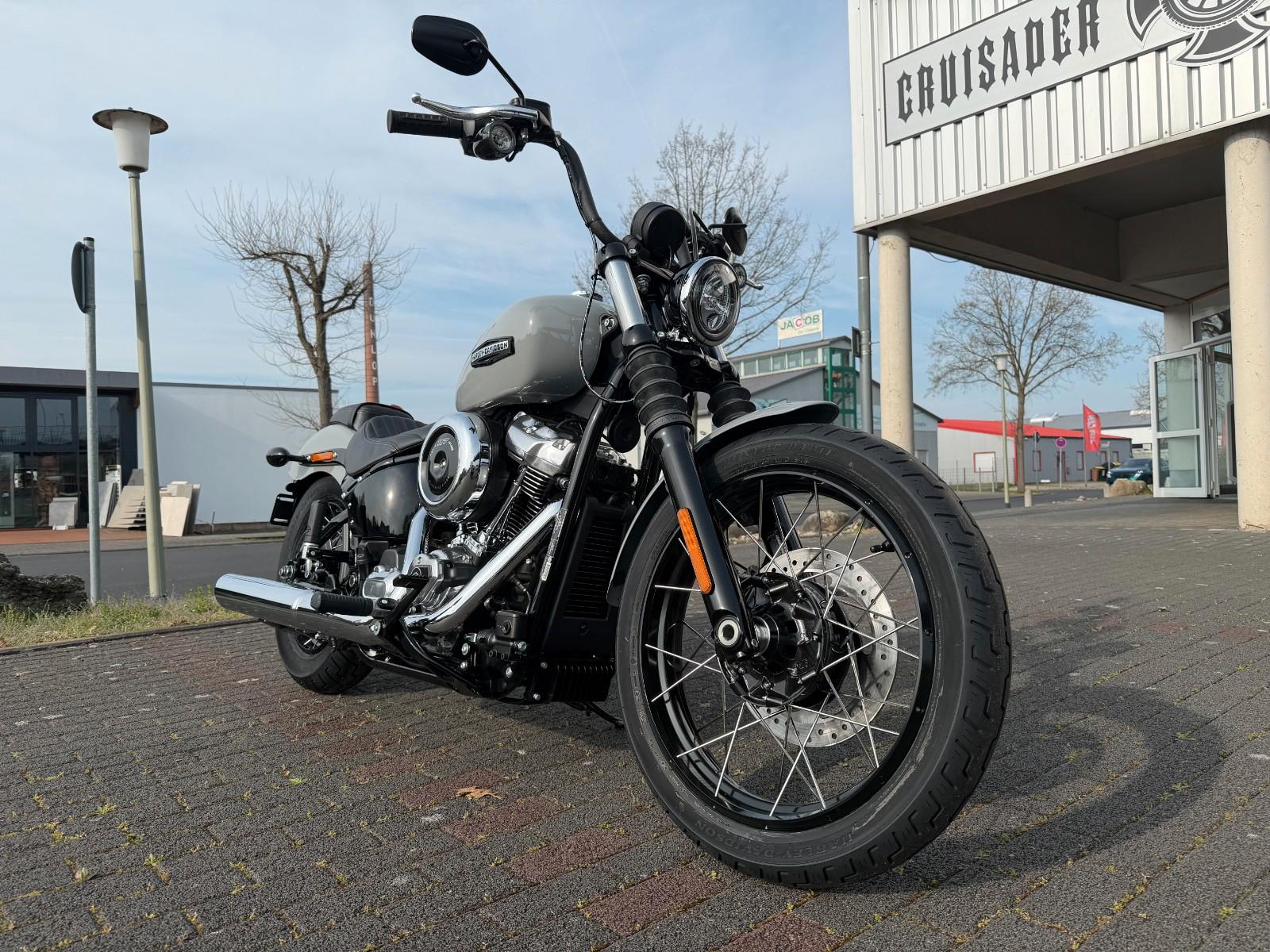 Harley-Davidson FXBB Softail Street Bob 117 sofort verfügbar