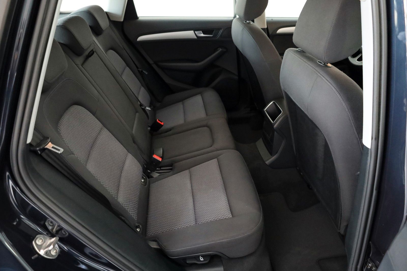 Fahrzeugabbildung Audi Q5 2.0 TDI  quattro Navi,Xenon,Panorama,SH,PDC