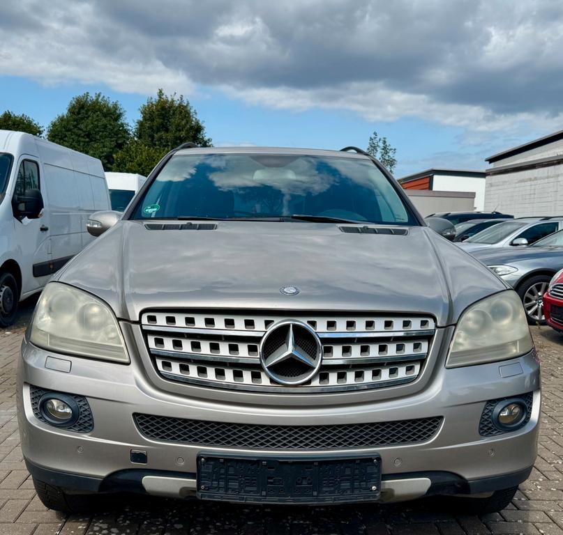 Mercedes-Benz ML 320