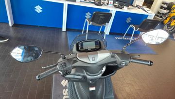 Suzuki Burgman 125