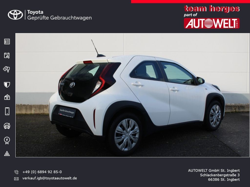 Fahrzeugabbildung Toyota Aygo X Play Kamera Allwetterreifen