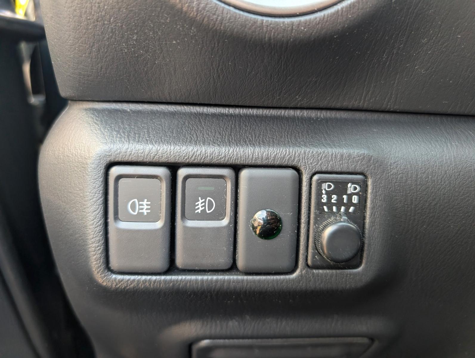 Subaru Impreza 2005 — photo 22
