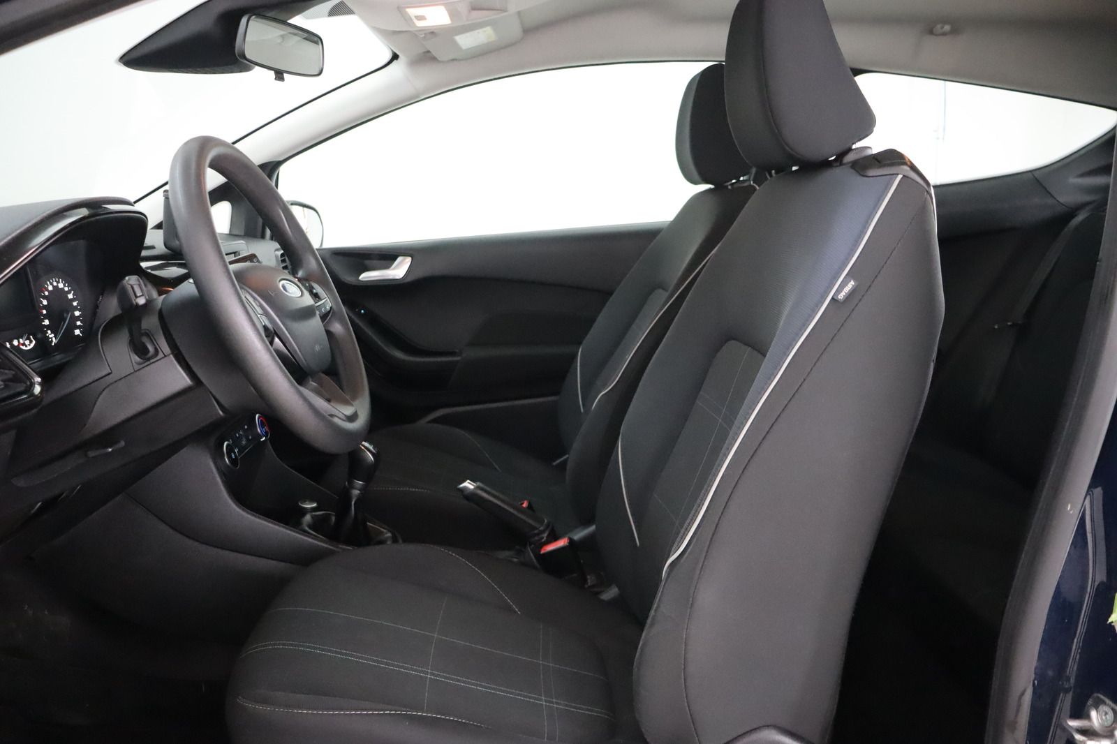 Fahrzeugabbildung Ford Fiesta 1.1 * Klima * Tempomat