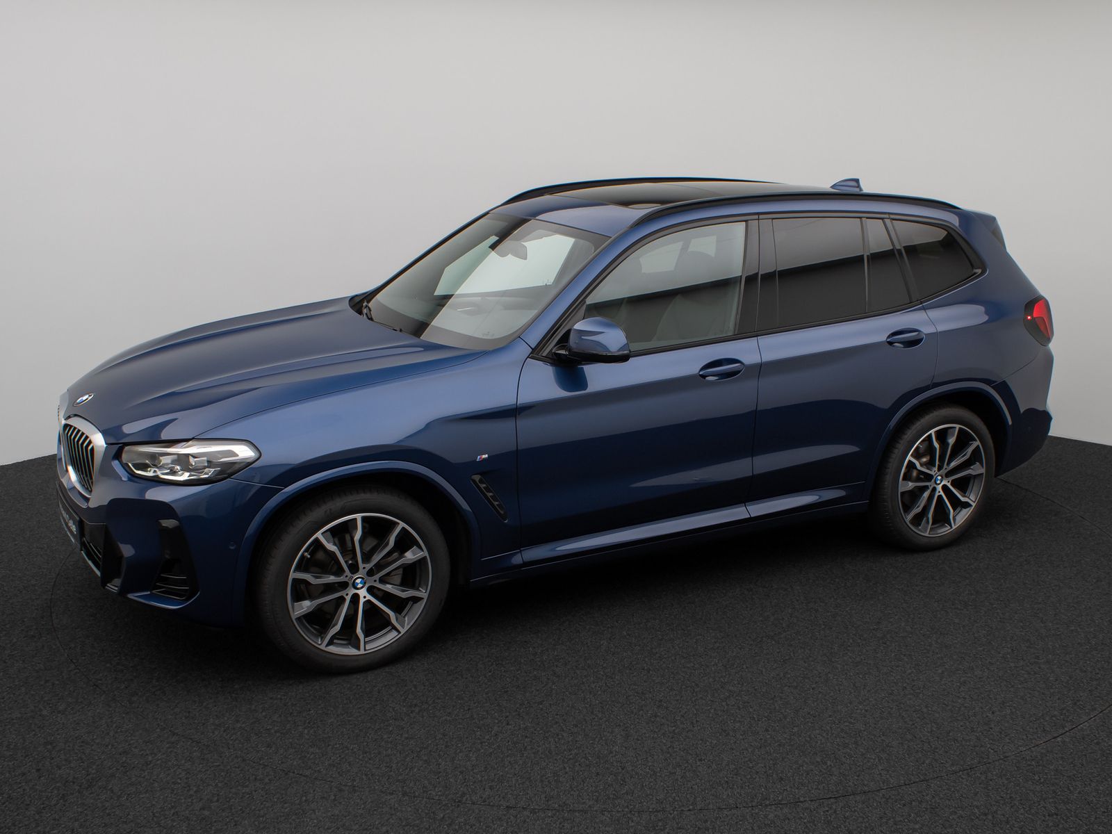 Fahrzeugabbildung BMW X3 xD20i M Sport Kamera Panorama DAB HiFi 20Zoll
