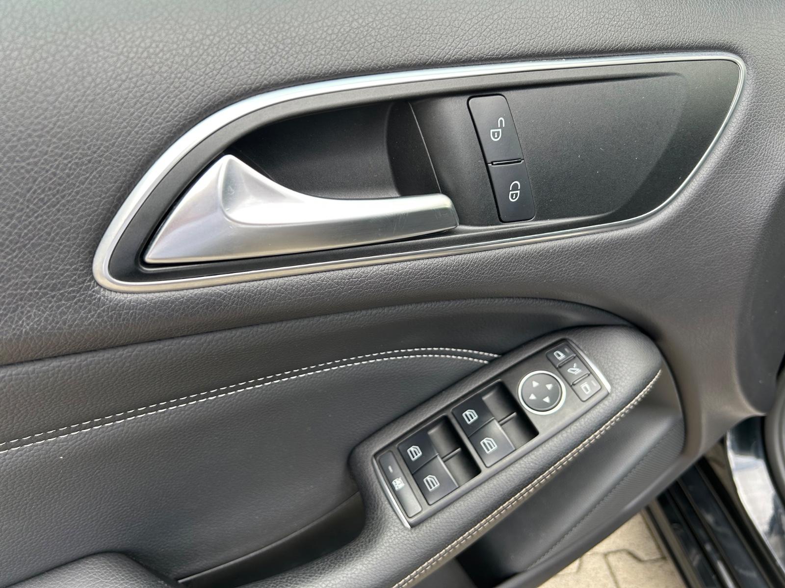 Mercedes-Benz B 180 AMG Line 2. Hand Navi Klima Teilleder USB