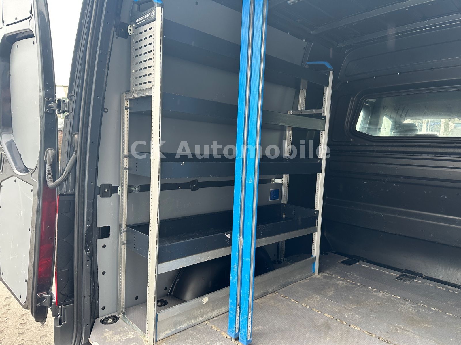Fahrzeugabbildung Mercedes-Benz Sprinter III Mixto 319CDI V6 RWD /Autom./5 Sitze