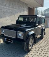 Land Rover Defender 90 TD4 Station Wagon SE SE - Land Rover Defender mit Diesel-Antrieb: Station Wagon Se