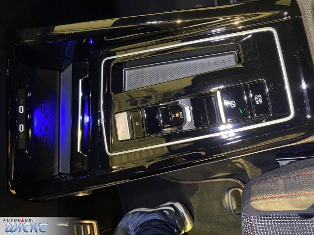 Golf VIII 2.0TSI DSG GTI IQ LIGHT LED KAMERA