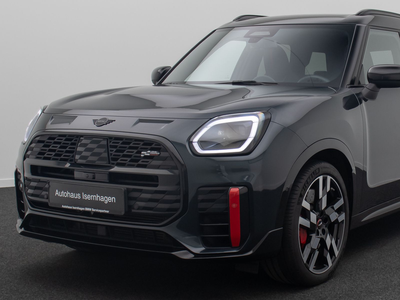 Fahrzeugabbildung MINI John Cooper Works Countryman  JCW ALL4 Panorama