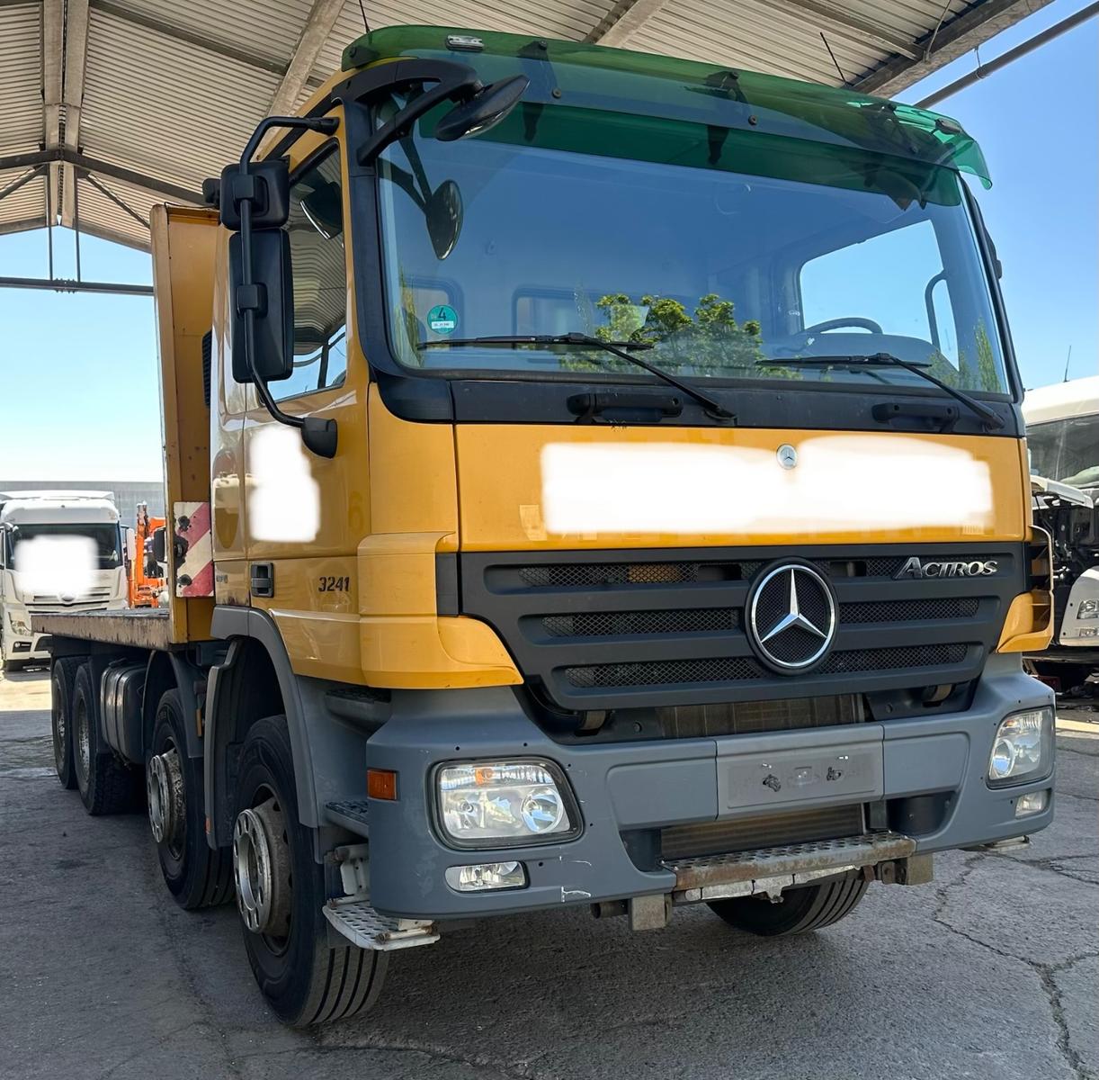 Mercedes-Benz Actros 3241 - Plataeu- 8x4