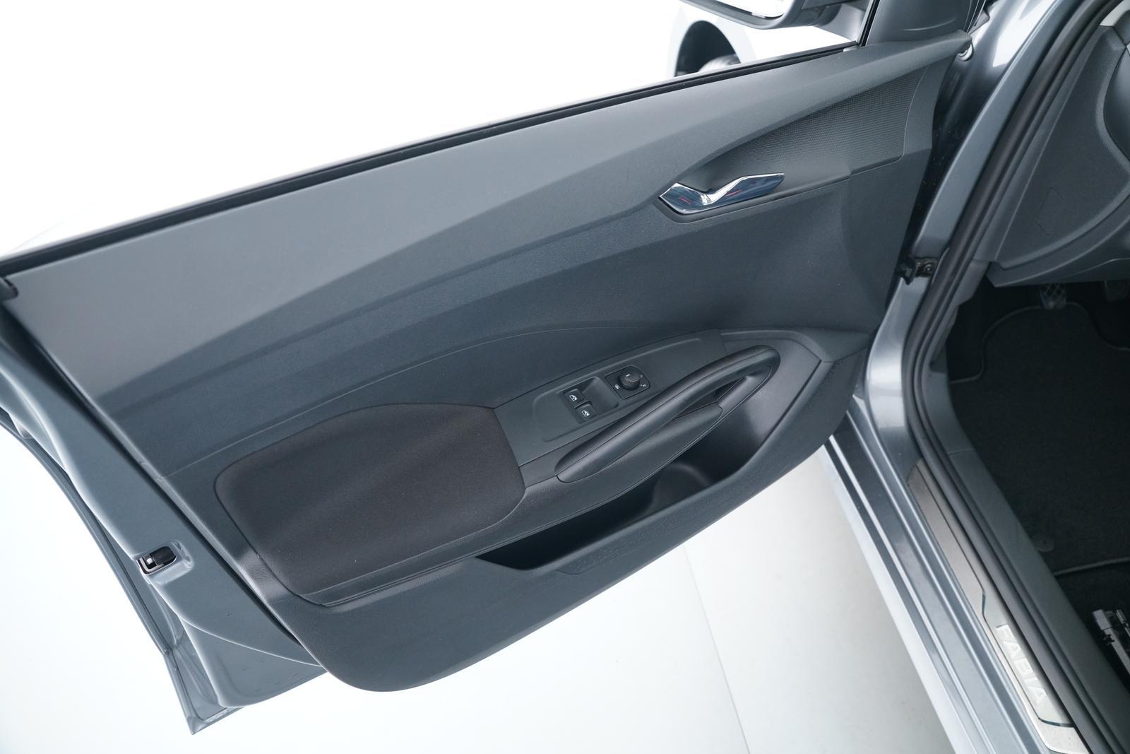 Skoda FABIA TOUR 1.0TSI 1.HAND+APPLE/ANDROID CARPLAY