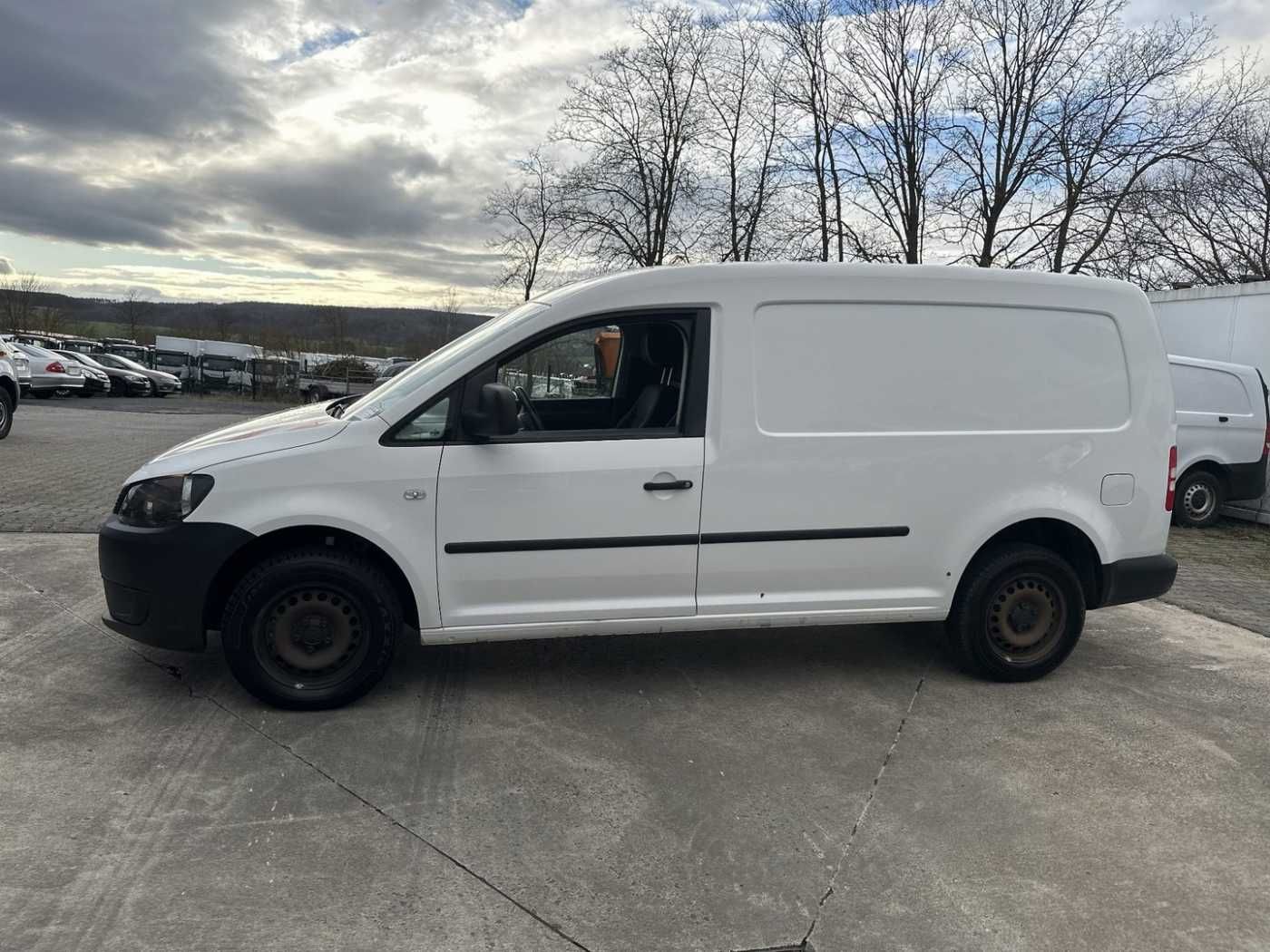 Fahrzeugabbildung Volkswagen VW Caddy 2.0 TDI 4Motion Maxi Kasten Regal