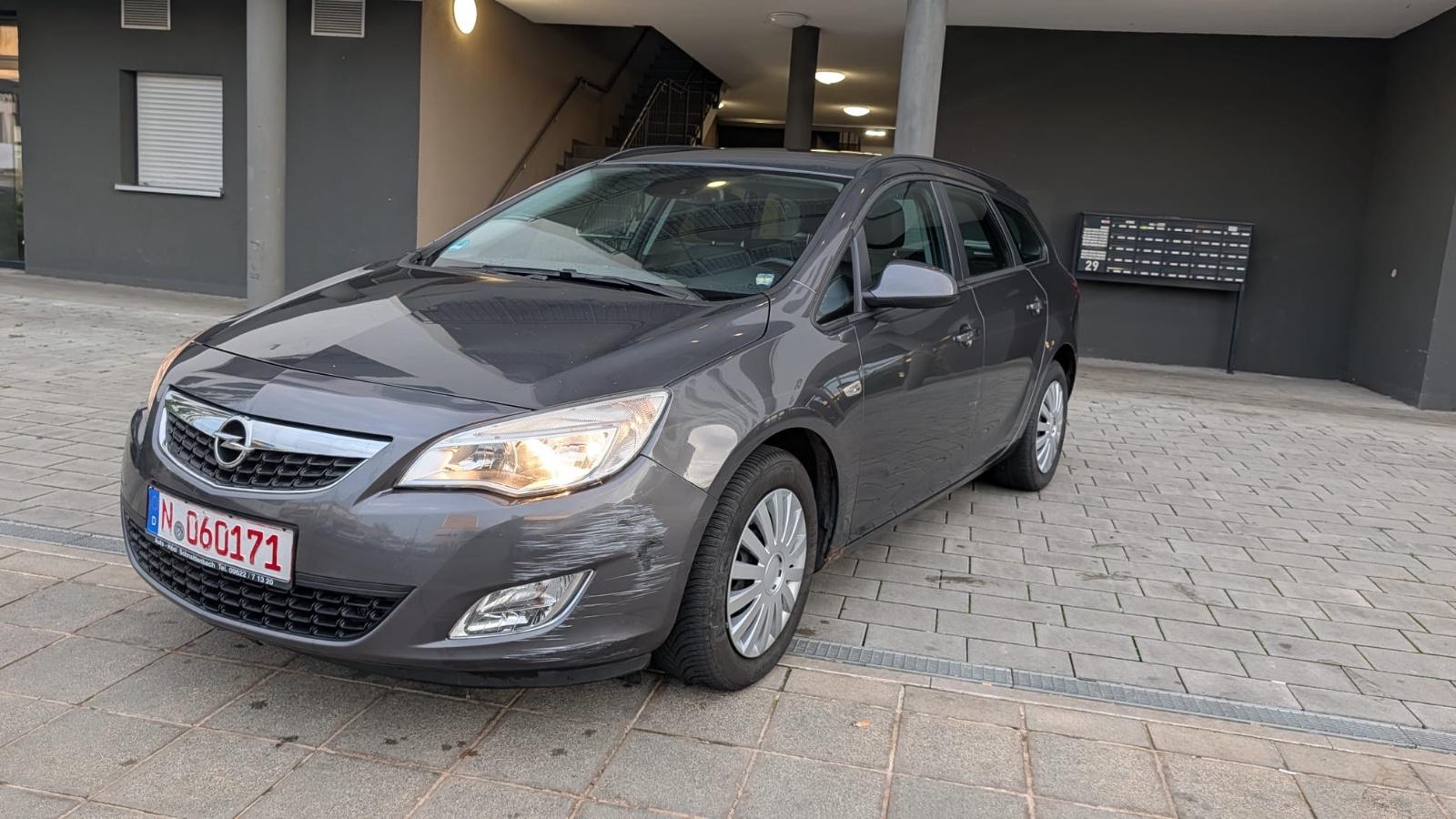 Opel Astra 2011 — двигун 1.364 cm³, 140 HP (103kW)