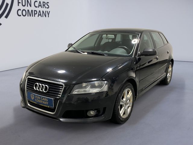 Audi A3 Sportback 2.0 TDI / TEMPOMAT / SITZHEITZUNG /