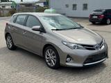 Toyota Auris Hybrid 1.8 - Leder Kamera Navi erst 56tkm - Toyota Auris Gebrauchtwagen in Köln