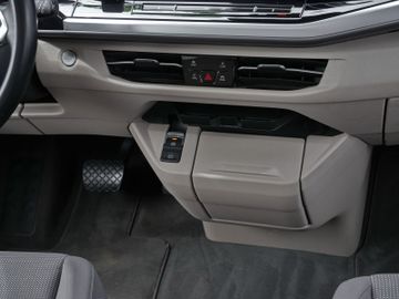 Volkswagen T7 Multivan - 7