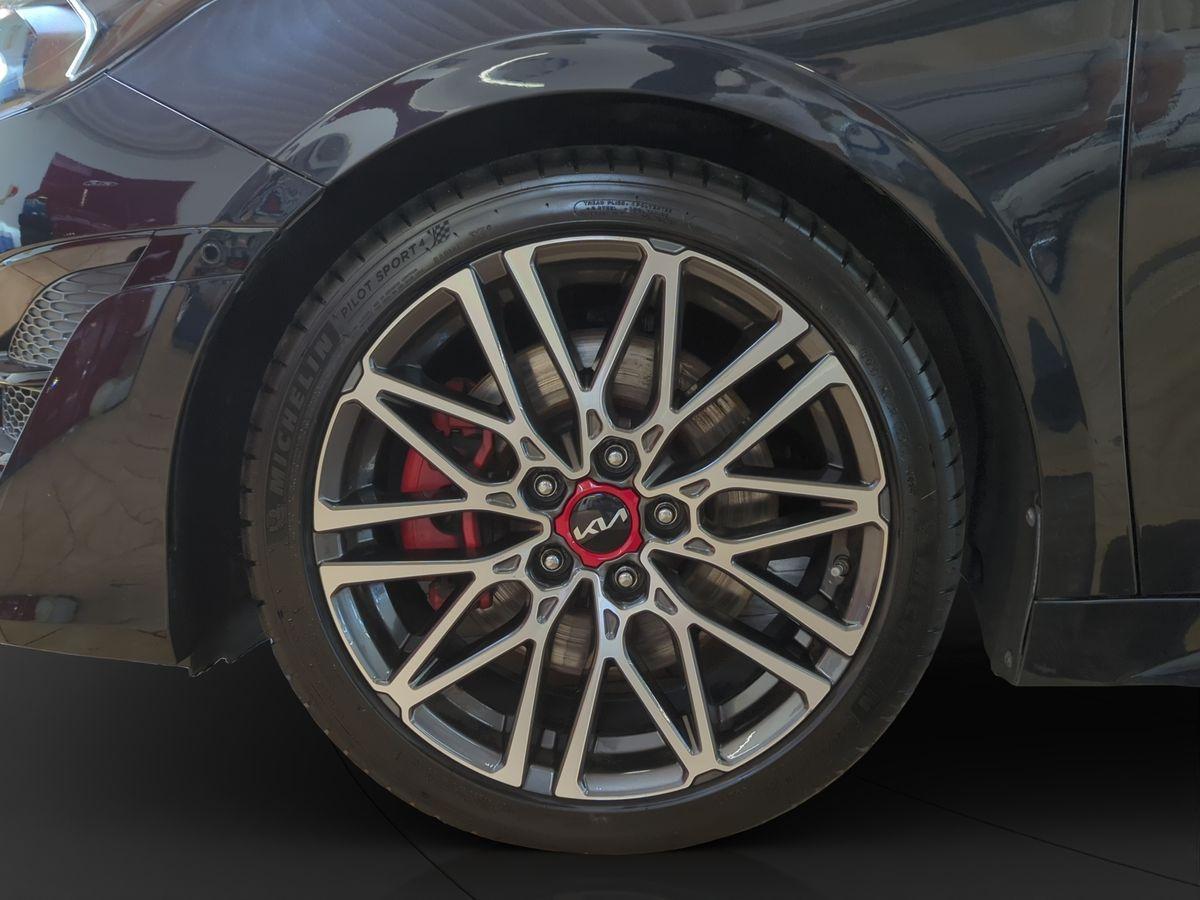 Kia PROCEED 1.6T GT NAVI+LED+KAMERA+CARPLAY+SITHEIZU