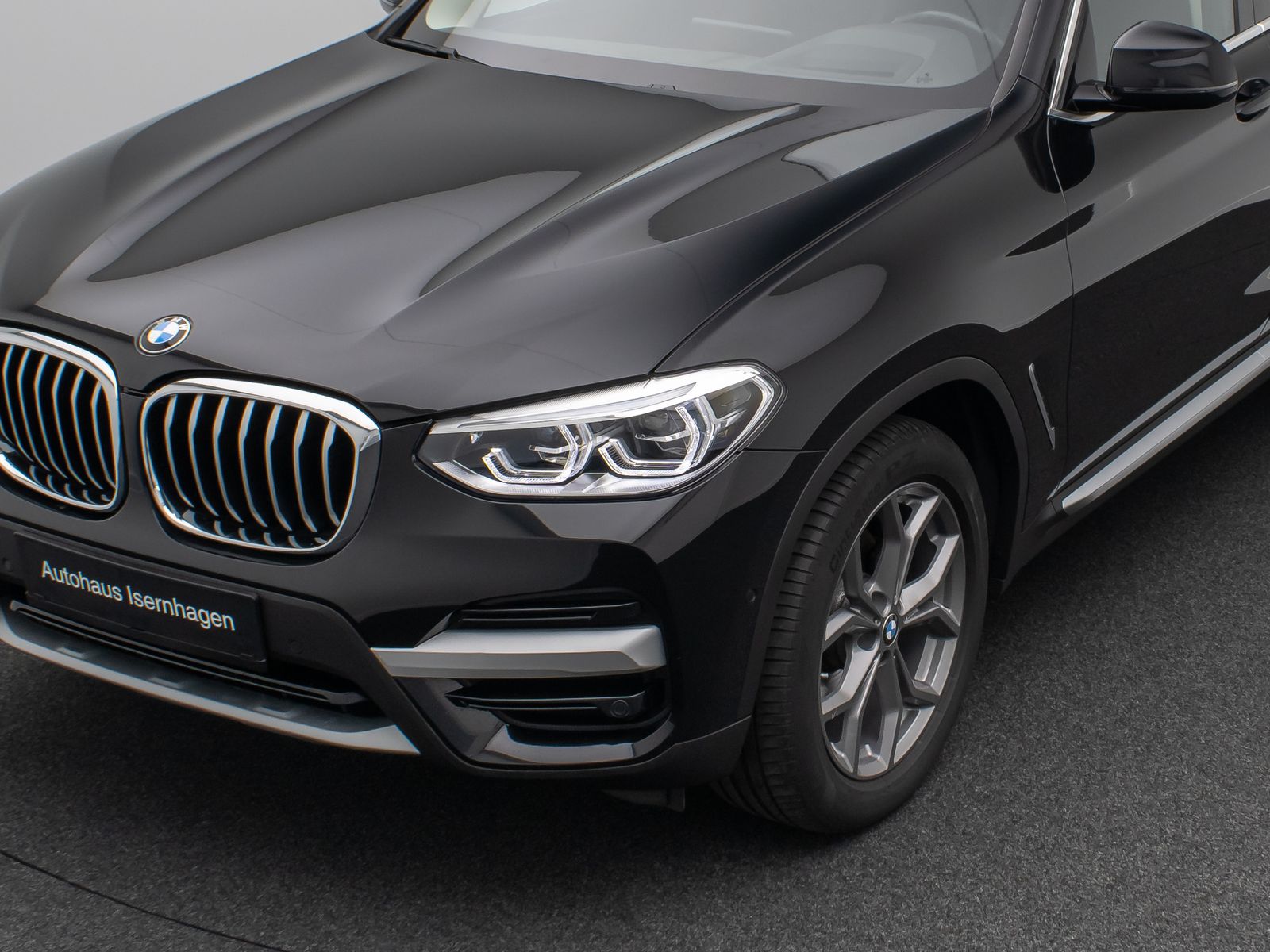 Fahrzeugabbildung BMW X3 xD20d xLine Kamera HUD DAB Alarm Komfort 19"