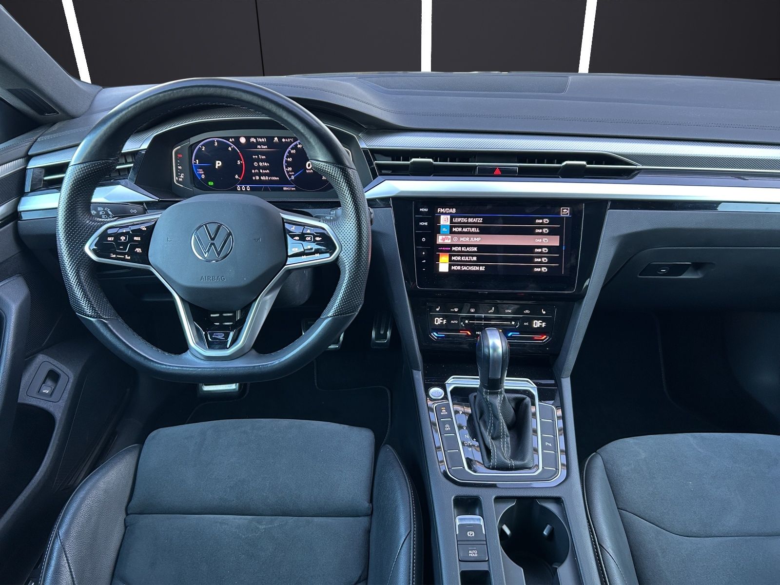 Fahrzeugabbildung Volkswagen Arteon SB R-Line TDI DSG LED ACC SHZ PDC Navi Kl