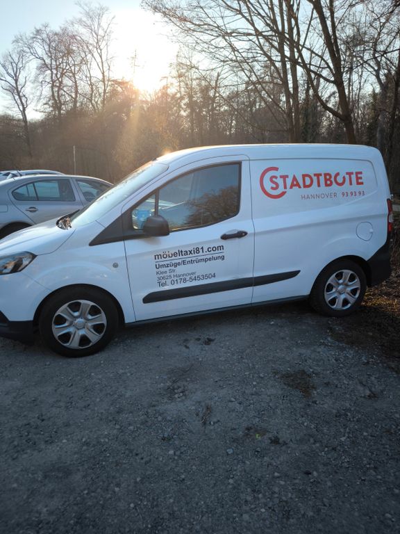 Image of Ford Courier