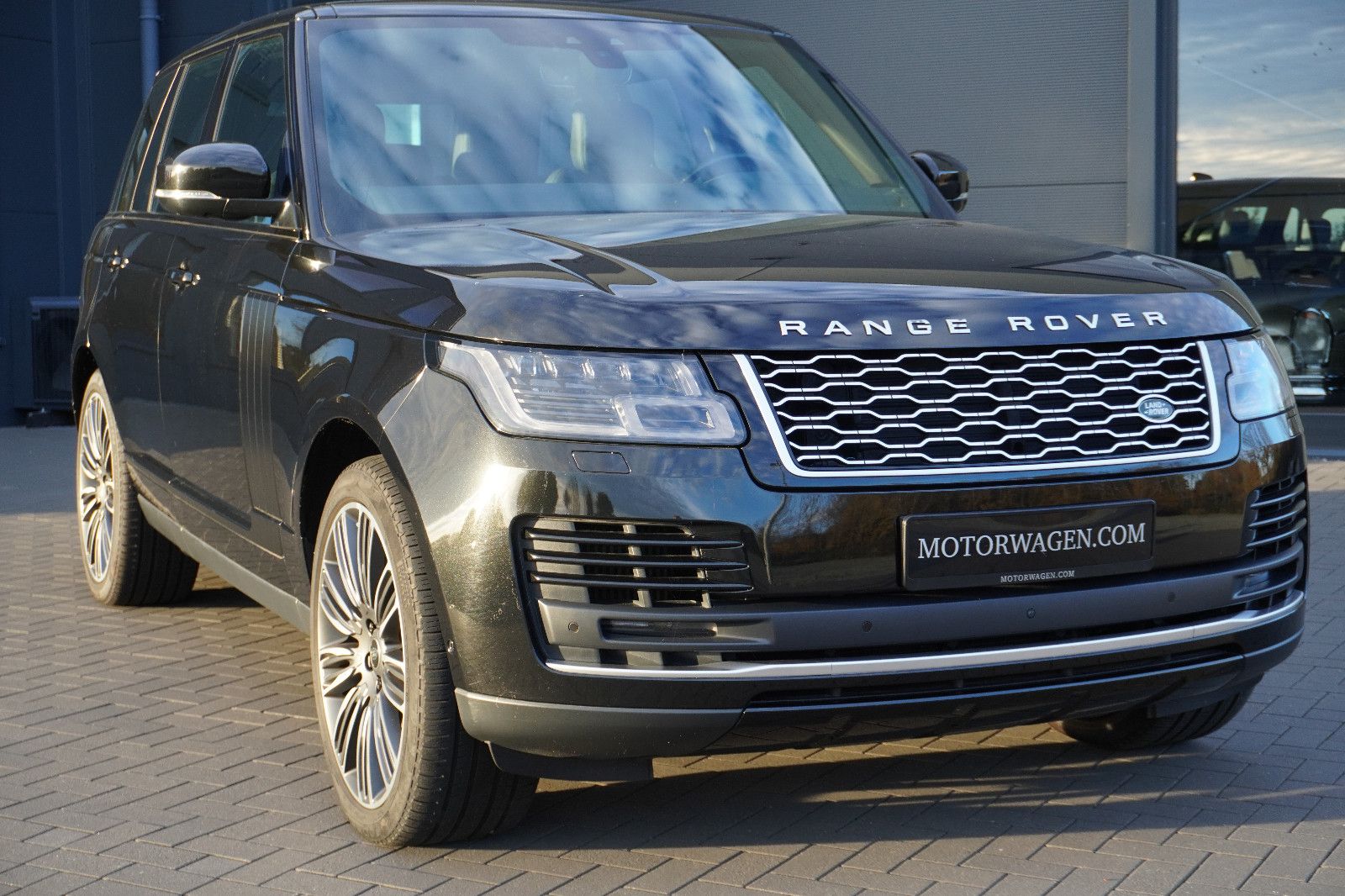Fahrzeugabbildung Land Rover Range Rover Vogue