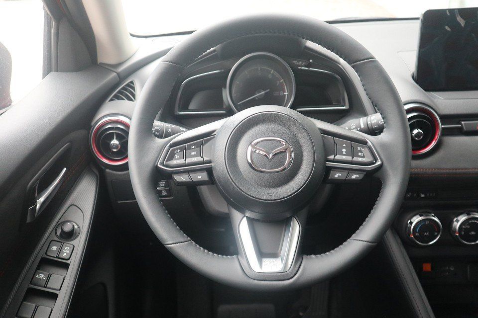 Fahrzeugabbildung Mazda 2 Homura AKA G-115 DRAS *Sofort* ACAA HUD SHZ MC