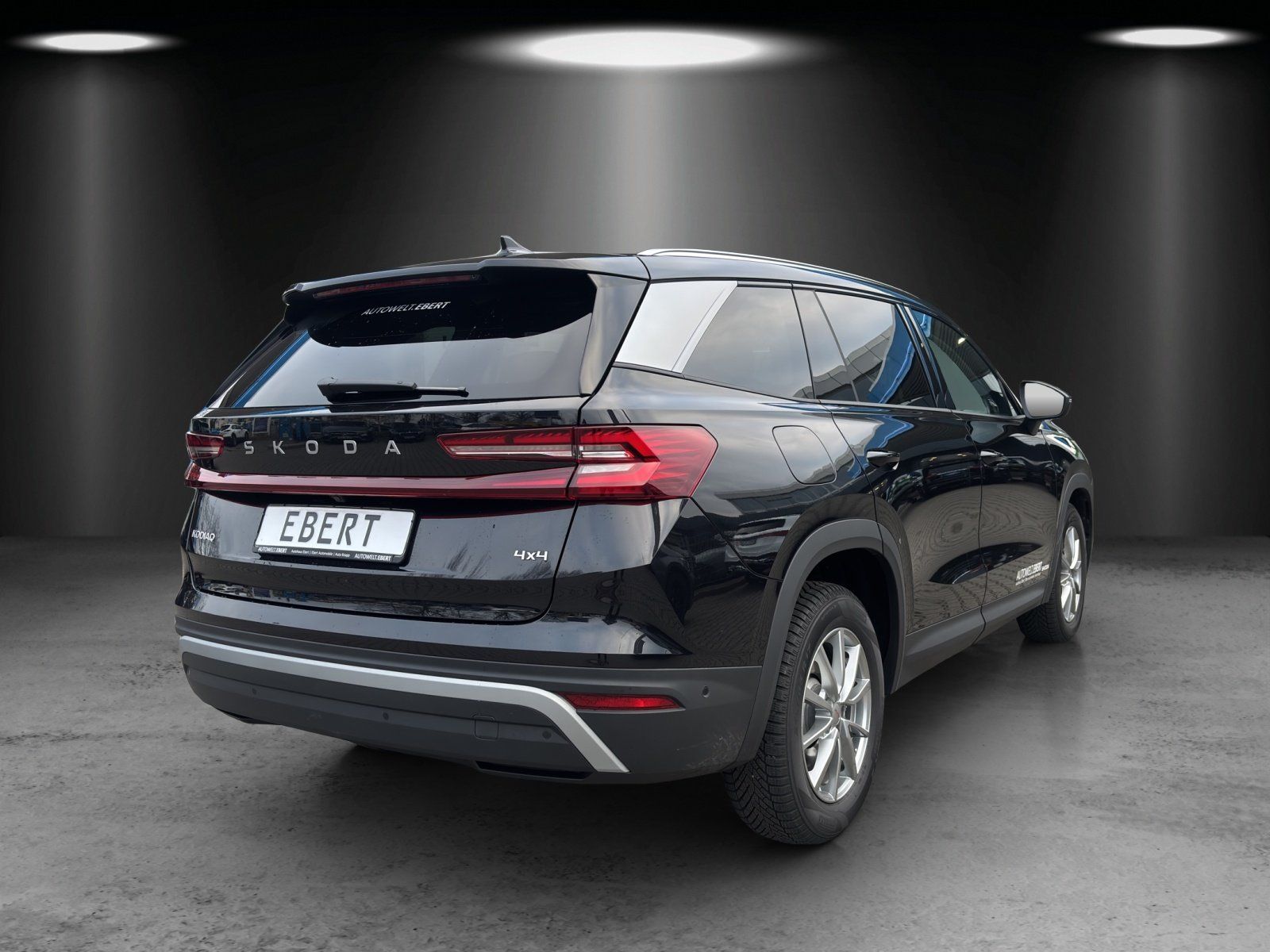 Fahrzeugabbildung SKODA Kodiaq Selection 2,0TDI 142kWDSG4x4 AHK/HUD/Pano