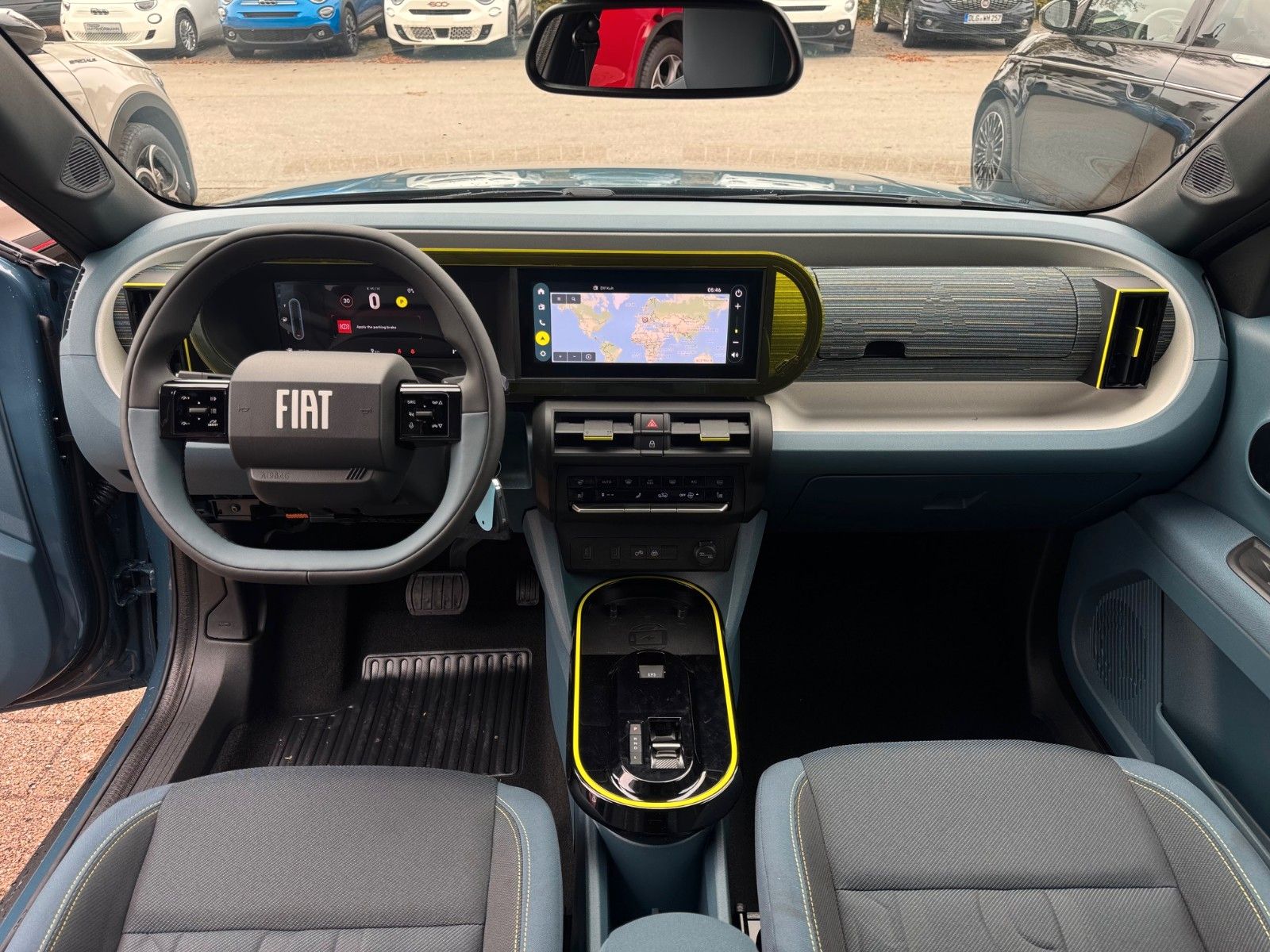 Fahrzeugabbildung Fiat Grande Panda 1.2 Hybrid eDCT Icon Navi Sitzhzg.