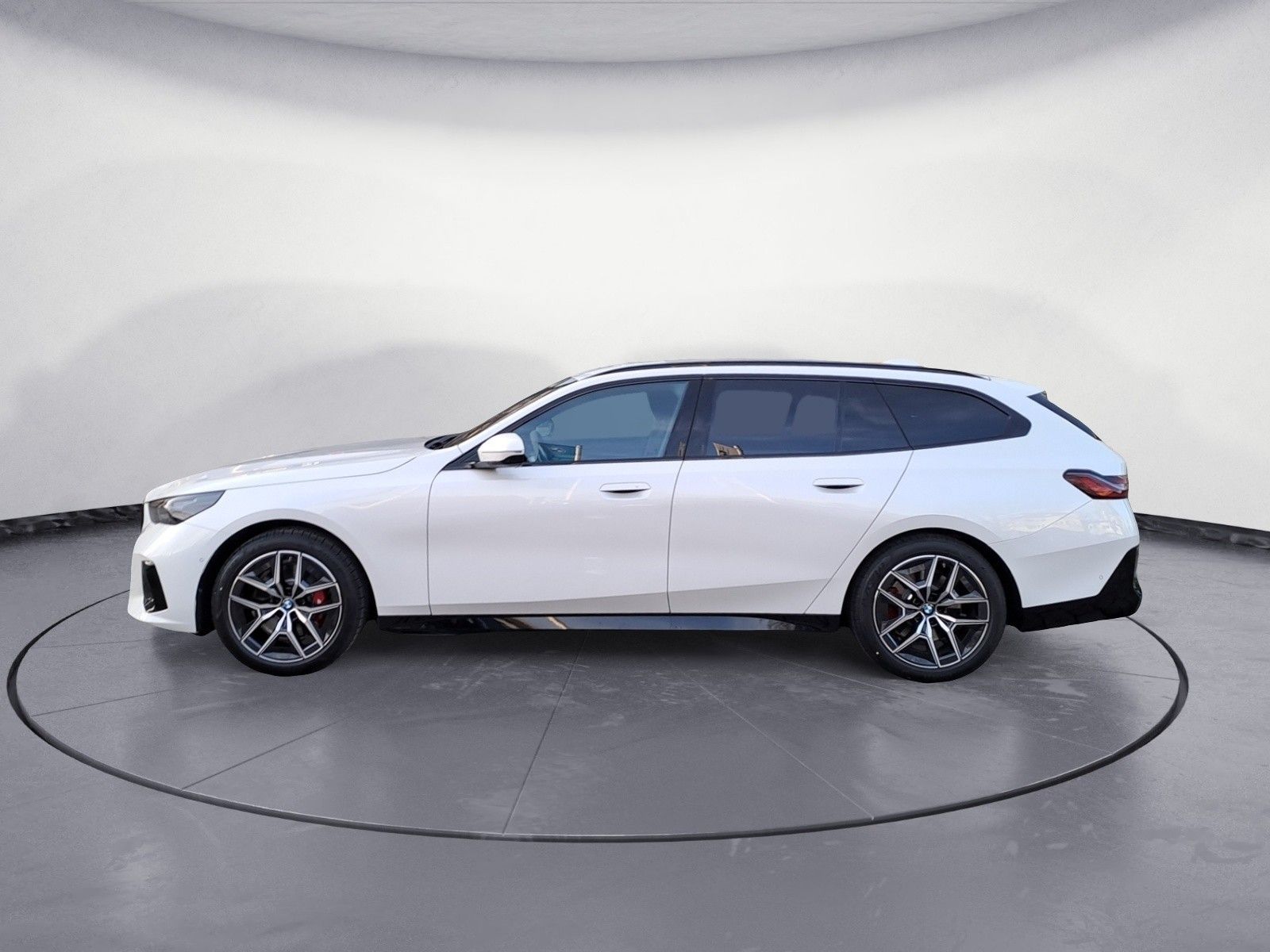 BMW 520d xDrive Touring AHK M-Sport M-SportPro Comfo imagem 3
