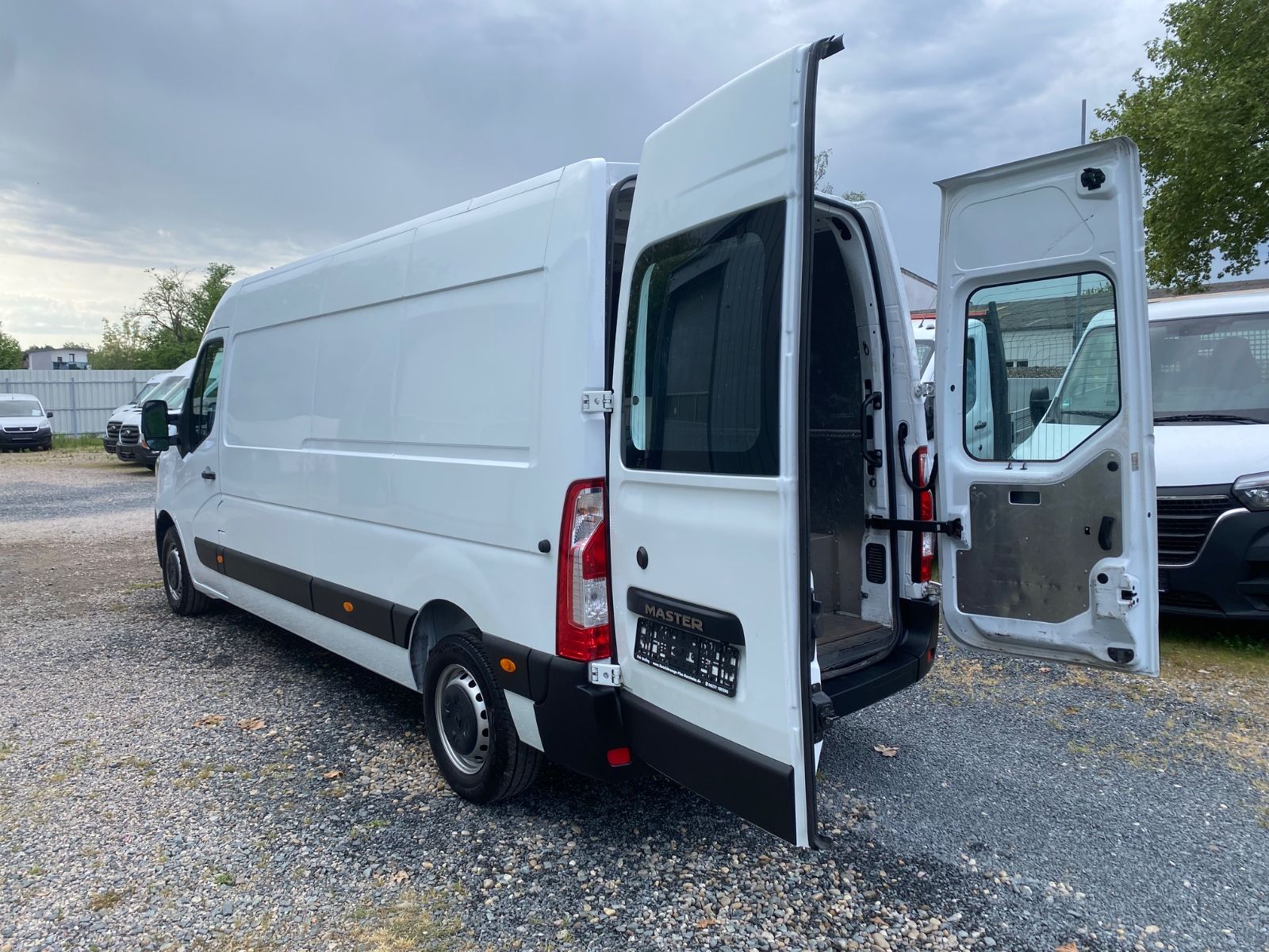 Fahrzeugabbildung Renault Master III Kasten L3H2 ,3,5t,1Hd,kamera,Garantie