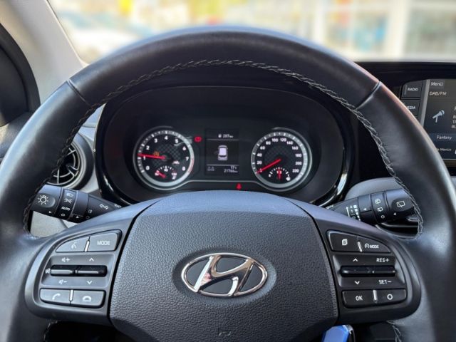 Fahrzeugabbildung Hyundai i10 1.0 Edition 30 +KLIMA+CARPLAY+SHZ+RADIO+UVM+