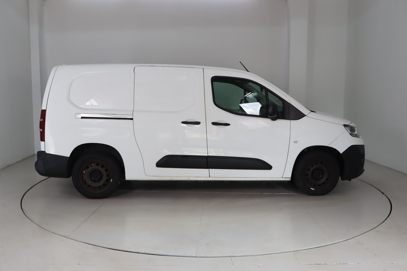 Fahrzeugabbildung Citroën Berlingo Kasten * Navi * Anhängerk. * Lang